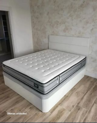 Canapé canapé canapé canapé