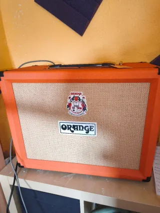 Orange Tremlord - Cambio por Fender