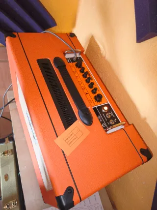 Orange Tremlord - Cambio por Fender