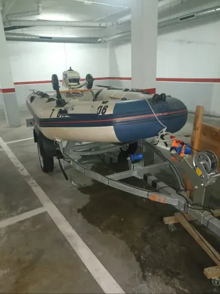 Barca Neumática Yamaha con Motor Johnson