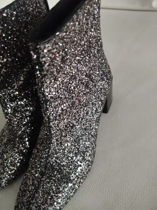 Botines Purpurina Negro y Plata