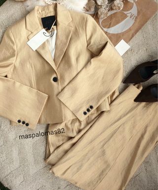 Traje de chaqueta y pantalón Zara dorado