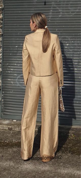 Traje de chaqueta y pantalón Zara dorado