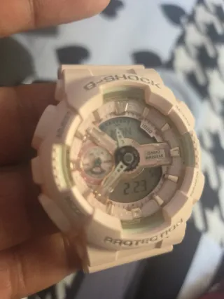 Reloj Casio G-Shock Rosa y Dorado