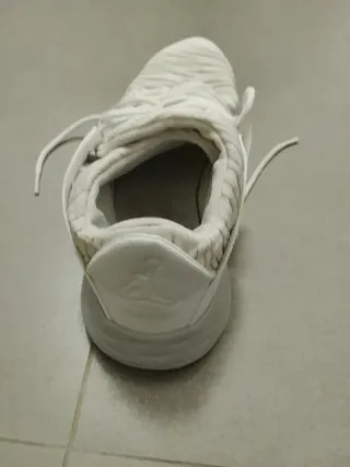 Zapatillas Blancas