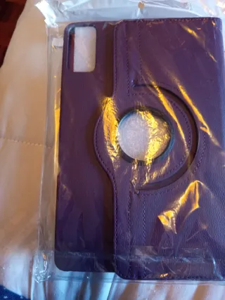 Funda para tablet morada con giro 360