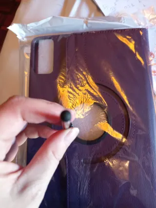 Funda para tablet morada con giro 360