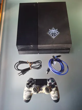 PS4 (PlayStation 4) Negra + Mando Camuflaje