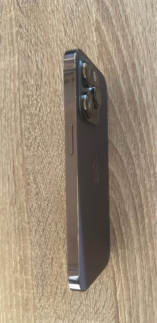 iPhone 14 Pro Morado