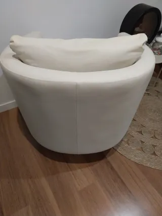 Sillón de piel blanco