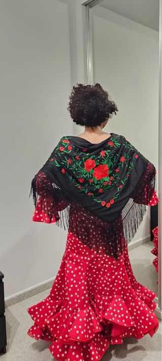 Traje Flamenca Rojo y Negro