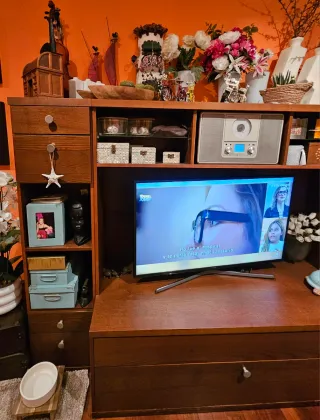 Mueble modular madera y cristal