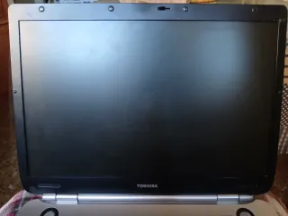 Portátil Toshiba Satellite Pro