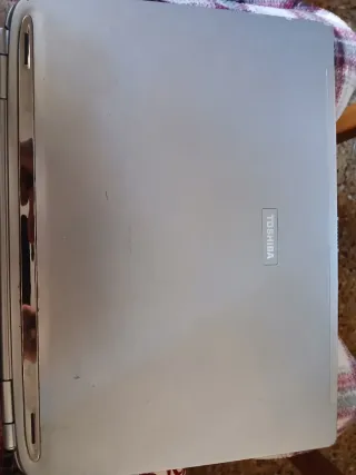 Portátil Toshiba Satellite Pro