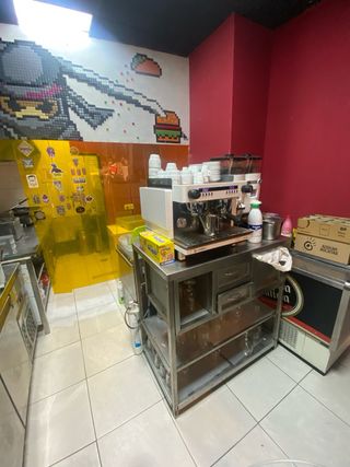 Traspaso bonito bar para cafeteria o bar de tapas