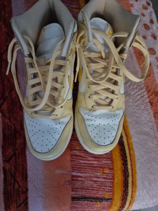 Scarpe Nike Bianche e Gialle