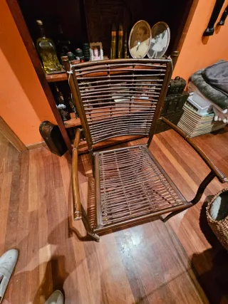 Mesa Comedor Cristal y Madera + 4 Sillas