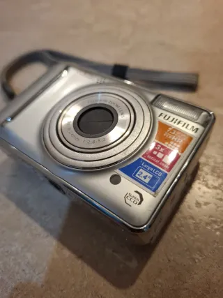 Cámara Fujifilm FinePix 7.3MP