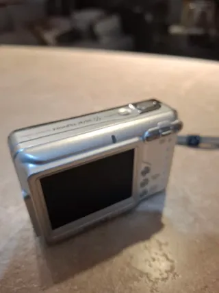 Cámara Fujifilm FinePix 7.3MP