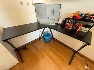 Scrivania angolare nera