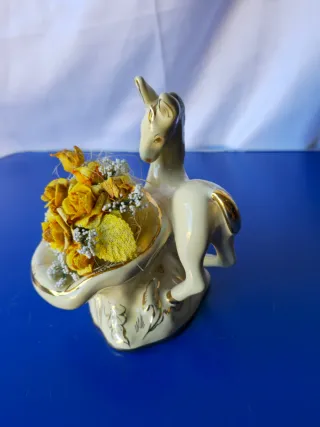 Scultura in Porcellana Vintage con Cavallo