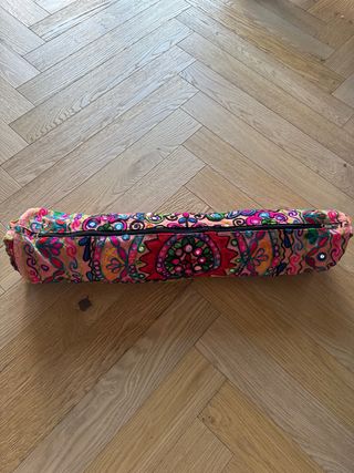 Funda esterilla yoga bordada