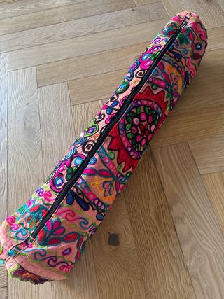 Funda esterilla yoga bordada