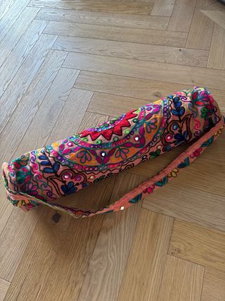 Funda esterilla yoga bordada