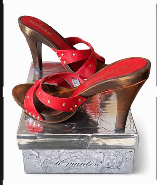 Sandalias MAEYPAZ Rojas y Doradas Tacon Madera