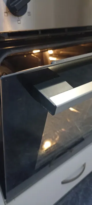 Horno Zanussi ZOHNB0x2 casi nuevo