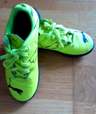 Botas de fútbol Puma Talla 32