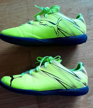 Botas de fútbol Puma Talla 32