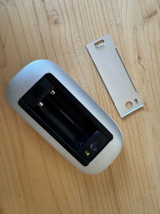 Ratón Magic Mouse Apple inalámbrico (No funciona)