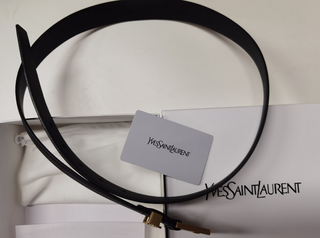 Cinturón de mujer YSL, talla 100