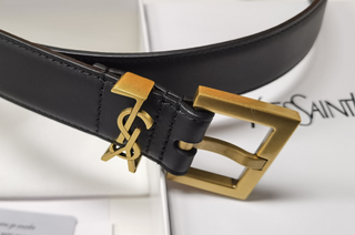 Cinturón de mujer YSL, talla 100
