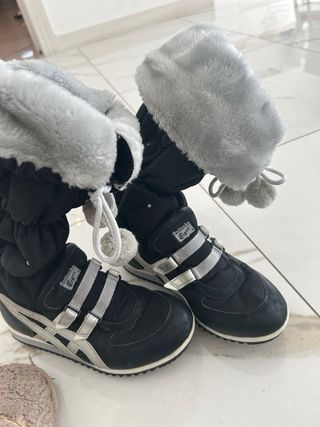 Stivali Onitsuka Tiger neve neri e argento