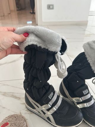 Stivali Onitsuka Tiger neve neri e argento