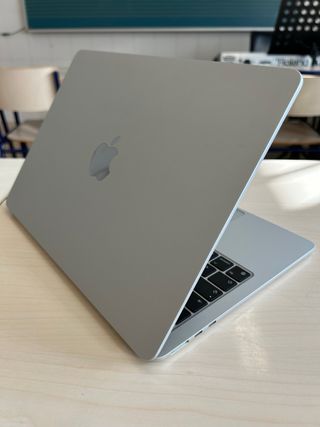 MacBook Air M2