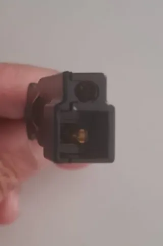 Cargador Batería coches/motos/quad juguete INJUSA