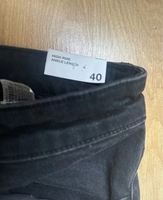 Pantalones Zara Stove Pipe Negros