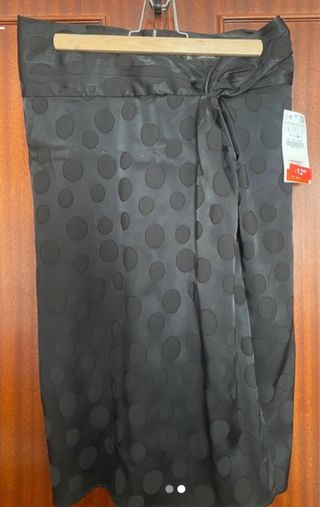 Falda larga Zara negra lunares Talla L