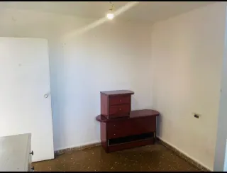 Piso en capital Valencia  67m  4 piso sin ascensor