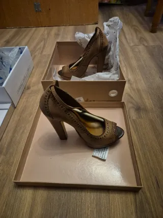 Zapatos de salón y fiesta marrones talla 36