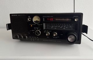Rádio Sony ICF-6700L multibanda
