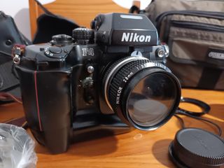 Cámara NIKON F4 + equipo