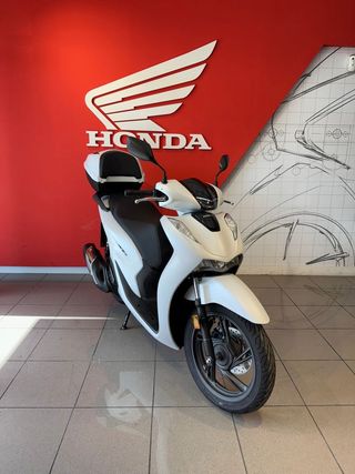 HONDA SH125i SCOOPY Smart TopBox - NUEVA