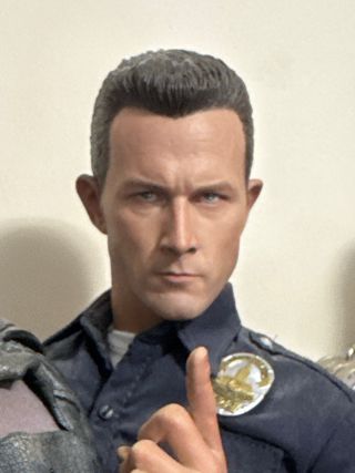 Figura T2 T-1000 1/4 Enterbay