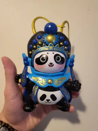 Boneca Panda Chinesa com Rosto Mutável
