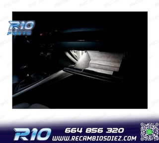PLAFÓN LED DE GUANTERA BMW