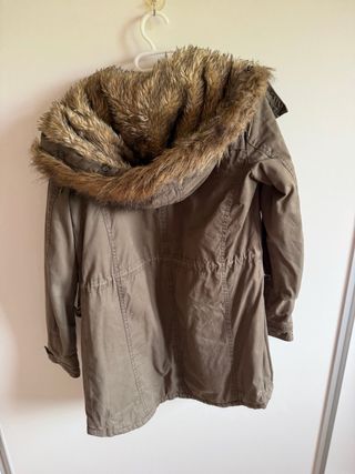 Parka verde mujer Pull&Bear